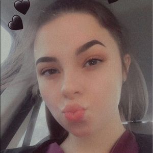 Meet your Posher, Hope